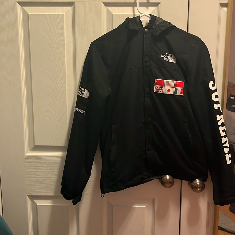 SUPREME JACKET WITH NEW TAGS